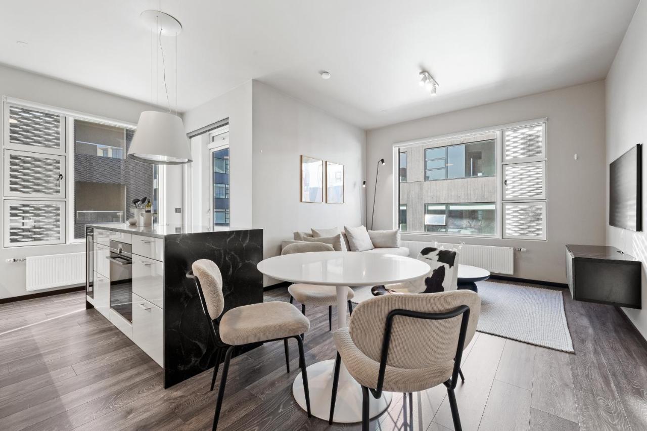 Cozy Lux 2br & 2ba Center With Free Parking Appartement