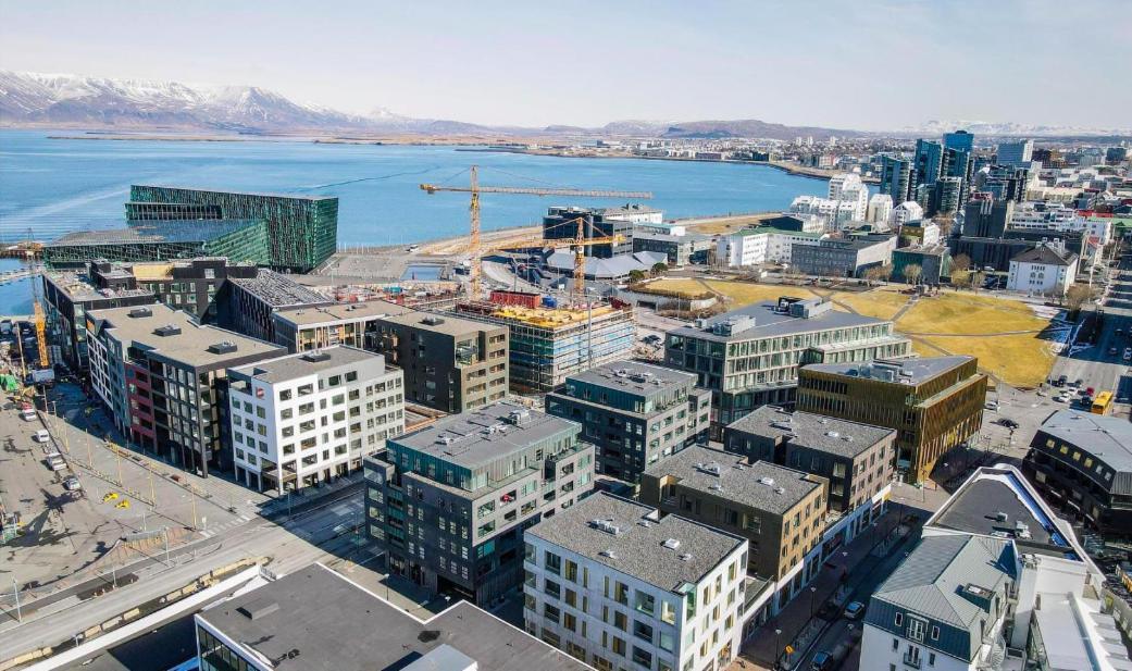 Cozy Lux 2br & 2ba Center With Free Parking Appartement
